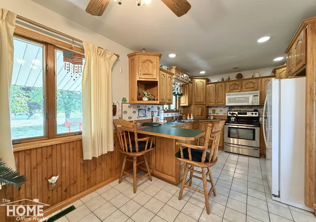 5th image of 2444 S State Rd, Corunna, MI 48817 | MLS# 5050217005
