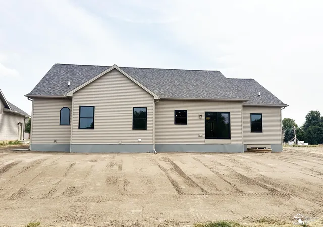 33rd image of 798 E Sweet Briar Ln, Monroe, MI 48161 | MLS# 57050217007