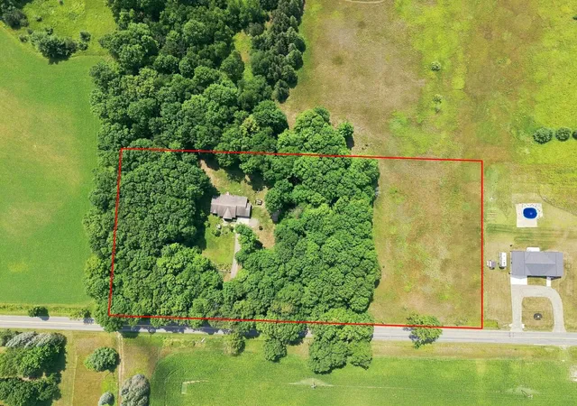 2nd image of 7212 E 46 1/2 Rd, Cadillac, MI 49601 | MLS# 78080071684