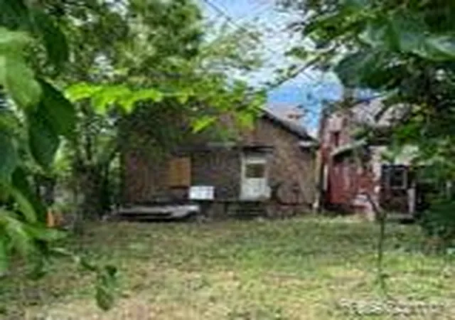Photo 4 of Single family home for sale at 8908 Charlevoix St, Detroit, MI 48214 | MLS# 20261060164 | Listing updated on 2026-09-03