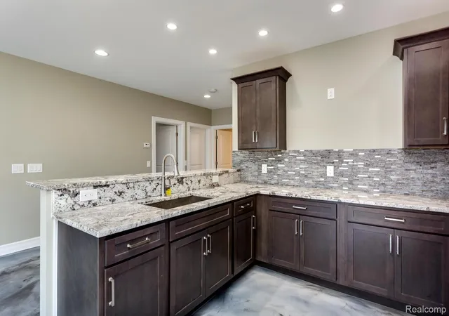 Photo 3 of Single family home for sale at 16637 Kings Fairway Ln, Grand Blanc, MI 48439 | MLS# 20261060167 | Listing updated on 2026-08-02