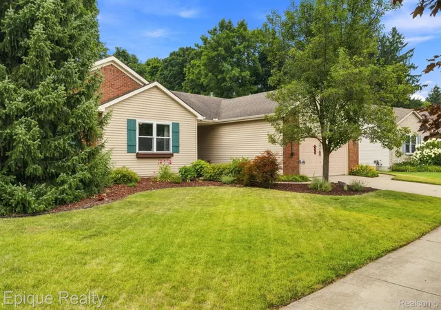Photo 3 of Single family home for sale at 25 Melvin J Ct, Oxford, MI 48371 | MLS# 20261060169 | Listing updated on 2026-09-10