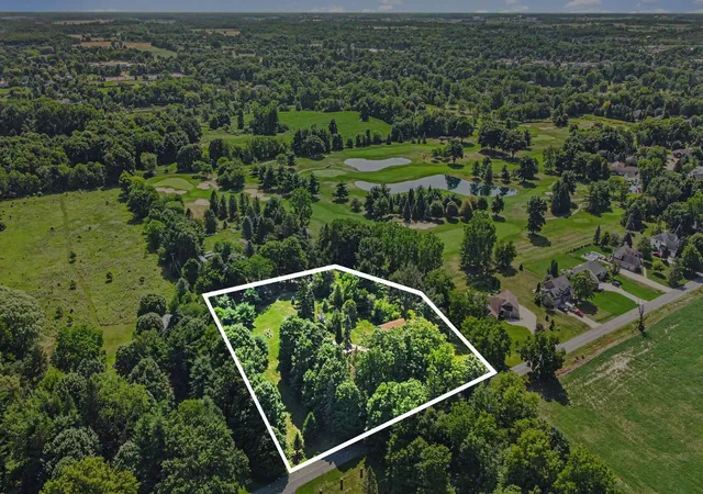 Photo 5 of Single family home for sale at 3988 Beeman Rd, Williamston, MI 48895 | MLS# 71026039982 | Listing updated on 2026-08-31