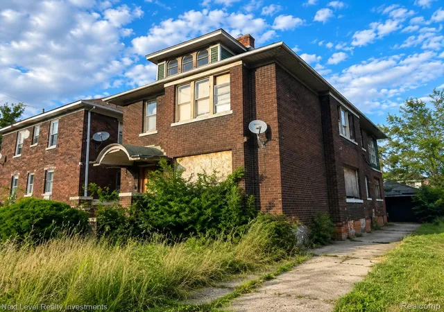 Photo 2 of Single family home for sale at 4246 Maxwell St, Detroit, MI 48214 | MLS# 20261060173 | Listing updated on 2026-08-17