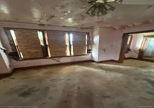 Photo 3 of Single family home for sale at 4246 Maxwell St, Detroit, MI 48214 | MLS# 20261060173 | Listing updated on 2026-08-17