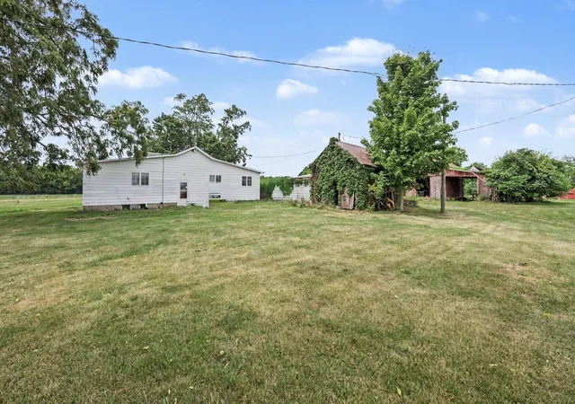 3rd image of 13371 S Van Kal St, Schoolcraft, MI 49087 | MLS# 68026039990