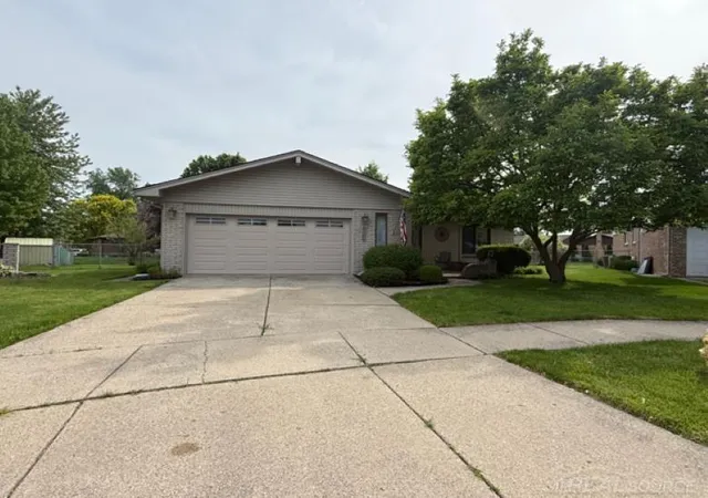 Photo 3 of Single family home for sale at 15746 Nader Ct, Clinton Township, MI 48038 | MLS# 58050217011 | Listing updated on 2026-08-18