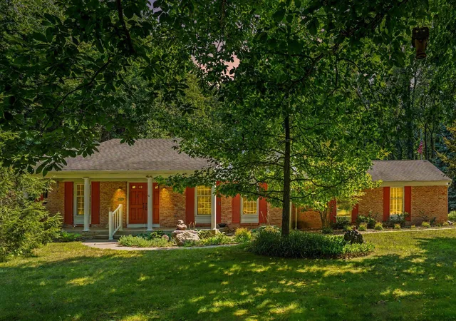 2nd image of 22727 Sunset Dr, Kalamazoo, MI 49009 | MLS# 66026039999