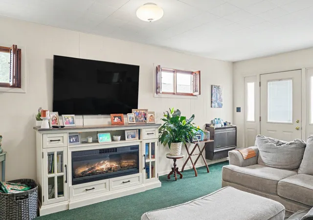 Photo 3 of Single family home for sale at 507 Weeks Ave, Battle Creek, MI 49015 | MLS# 64026039997 | Listing updated on 2026-08-05