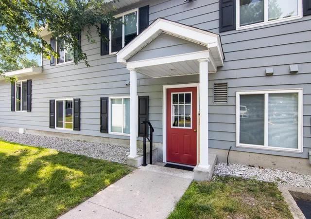Photo 3 of Condo for sale at 841 Fern St, Traverse City, MI 49686 | MLS# 78080071805 | Listing updated on 2026-09-16