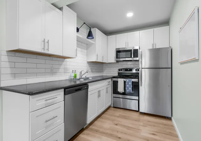 Listing Photo 4 - Condo for sale in building located at 841 Fern St, Traverse City, MI 49686