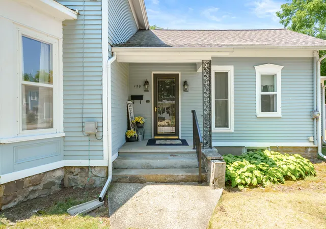 28th image of 120 Hicks Ave, Plainwell, MI 49080 | MLS# 66026040002