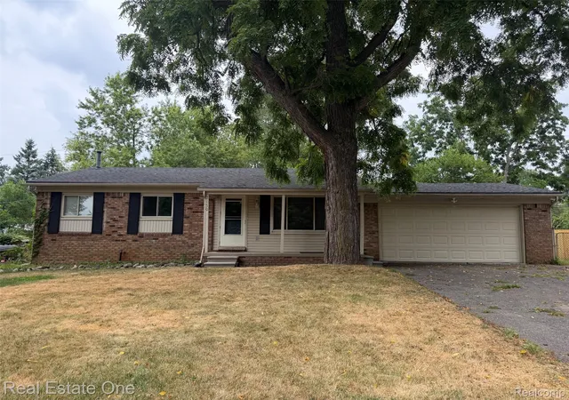 Photo 1 of Sale Pending at 2150 Benstein Rd, Wolverine Lake, MI 48390 | MLS# 20261060184 | Listing updated on 2026-08-14
