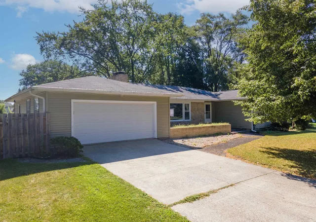 Photo 1 of Sale Pending at 5429 Harvest Ct, Bay City, MI 48706 | MLS# 61050217021 | Listing updated on 2026-08-25