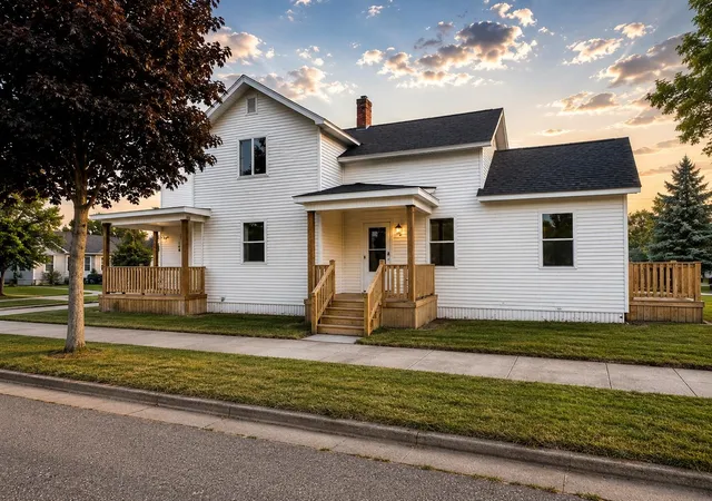 2nd image of 1400 Wilson St, Bay City, MI 48708 | MLS# 61050217022