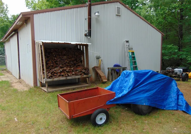 5th image of 5055 Adams Rd, Gladwin, MI 48624 | MLS# 20261060215