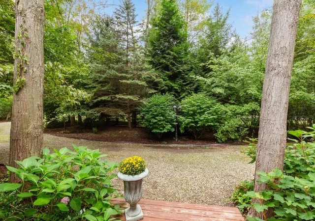 3rd image of 13217 Three Oaks Rd, Sawyer, MI 49125 | MLS# 69026040028
