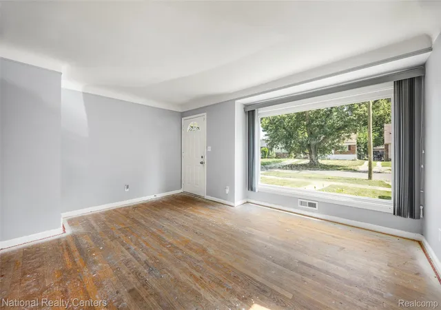4th image of 650 Arlington St, Inkster, MI 48141 | MLS# 20261060222