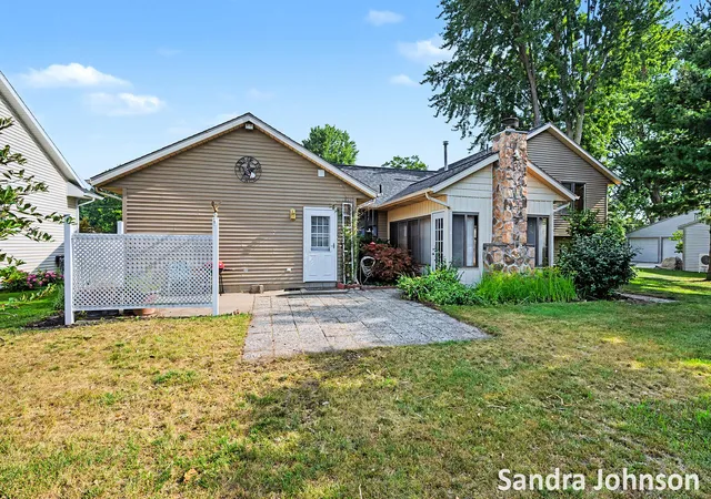 Photo 4 of Single family home for sale at 12725 Park Dr, Wayland, MI 49348 | MLS# 65026040030 | Listing updated on 2026-08-27