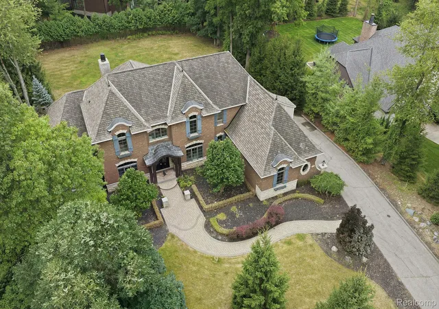 1st image of 2707 Turtle Lake Dr, Bloomfield Hills, MI 48302 | MLS# 20261060224