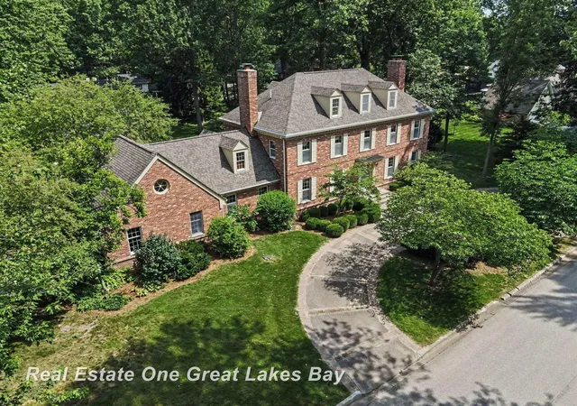 2nd image of 2175 Reppuhn Dr, Bay City, MI 48706 | MLS# 61050217028