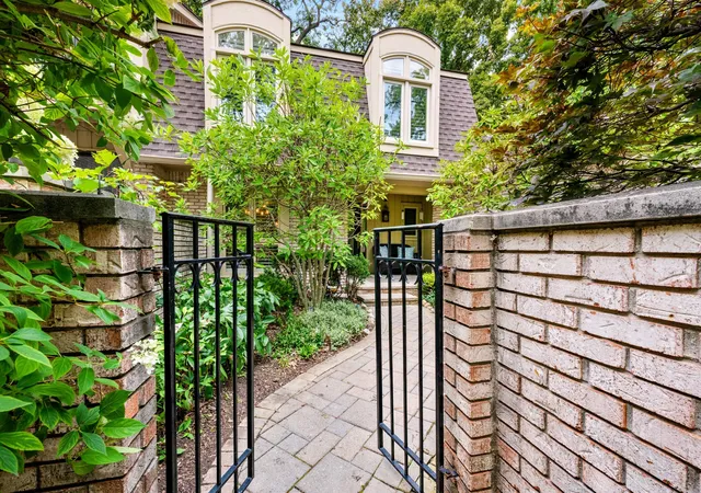 Photo 1 of Condo for sale at 1189 Glenpointe Ct, Bloomfield Hills, MI 48304 | MLS# 81026040038 | Listing updated on 2026-09-16