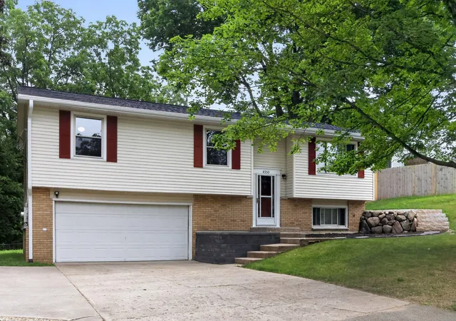 Photo 1 of Single family home for sale at 4950 Sparrow Ave, Kalamazoo, MI 49004 | MLS# 66026040041 | Listing updated on 2026-09-05