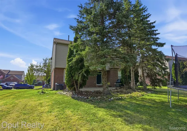 43rd image of 4530 Pond Run, Canton, MI 48188 | MLS# 20261060241