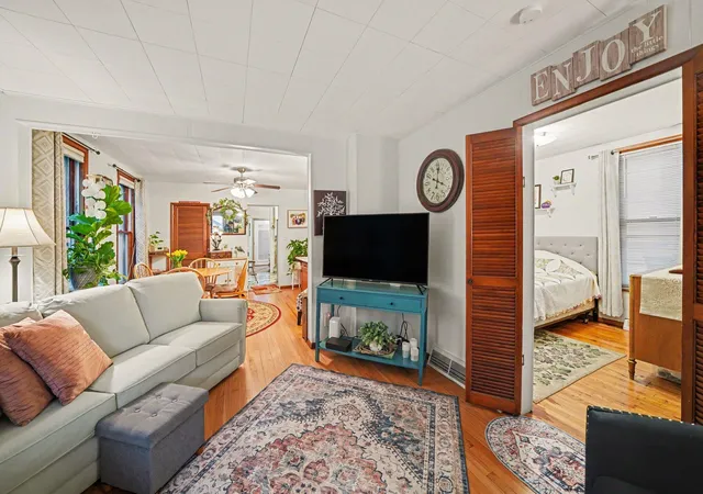 Listing Photo 4 - Condo for sale in building located at 1024 Morrison Ave, Saint Joseph, MI 49085