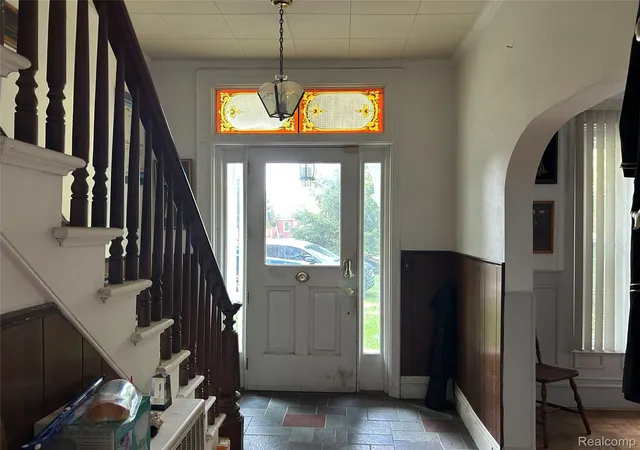 Photo 2 of Single family home for sale at 1285 Grange Hall Rd, Fenton, MI 48430 | MLS# 20261060246 | Listing updated on 2026-08-28
