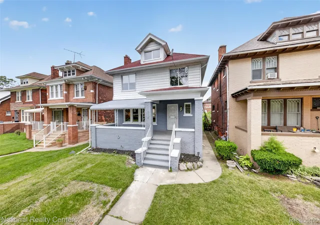 3rd image of 4096 Vicksburg St, Detroit, MI 48204 | MLS# 20261060249