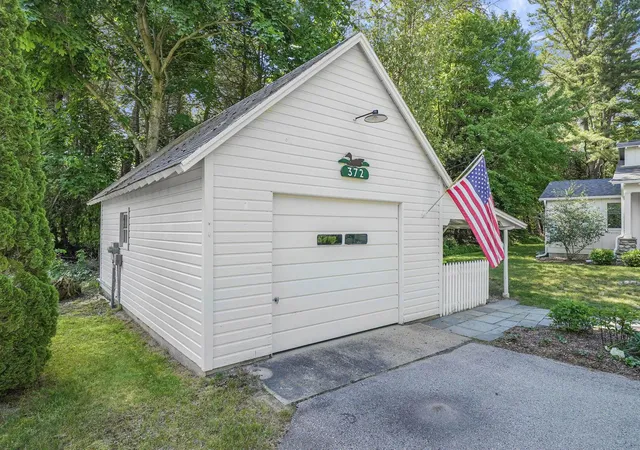 2nd image of 372 S Shore, Suttons Bay, MI 49682 | MLS# 78080071818