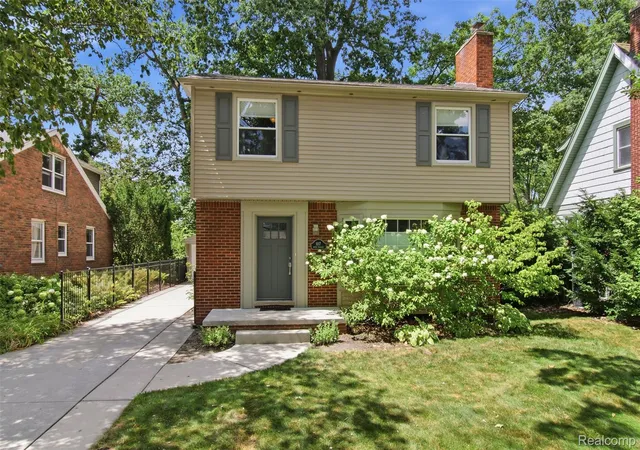 1st image of 1117 N Pleasant St, Royal Oak, MI 48067 | MLS# 20261060266