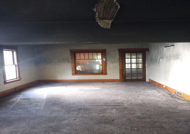 Photo 4 of Single family home for sale at 2202 Swayze St, Flint, MI 48503 | MLS# 66026040048 | Listing updated on 2026-08-27