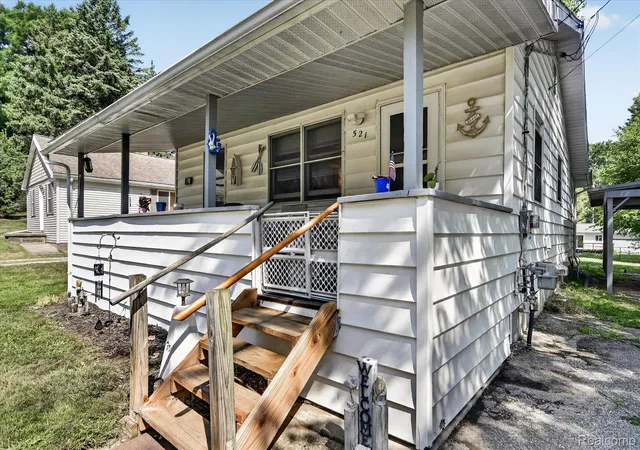 5th image of 521 E Paulson St, Lansing, MI 48906 | MLS# 20261060270