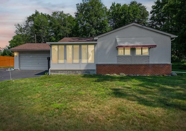 Photo 1 of Single family home for sale at 29601 Hickey Rd, Chesterfield, MI 48051 | MLS# 58050217046 | Listing updated on 2026-08-04