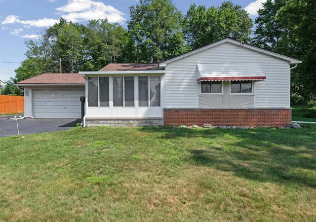Photo 2 of Single family home for sale at 29601 Hickey Rd, Chesterfield, MI 48051 | MLS# 58050217046 | Listing updated on 2026-08-04