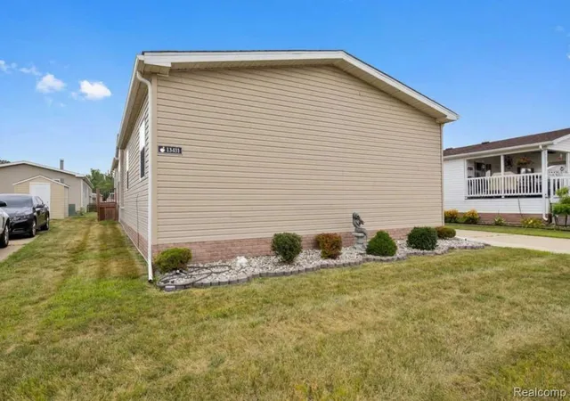 2nd image of 13451 Mapleview St, Ash Township Monroe, MI 48117 | MLS# 20261060280