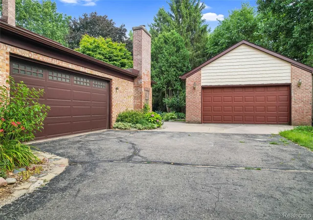 3rd image of 3652 Mount Vernon Ct, Highland, MI 48356 | MLS# 20261060282