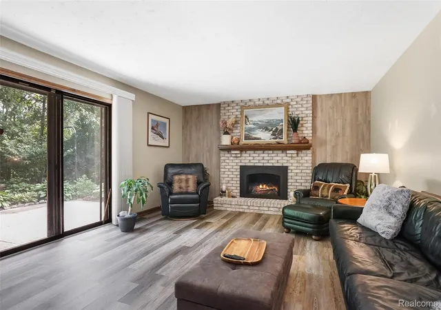 5th image of 3652 Mount Vernon Ct, Highland, MI 48356 | MLS# 20261060282