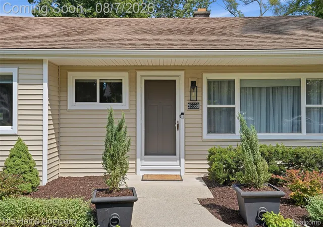 4th image of 25566 Dunbar St, Southfield, MI 48033 | MLS# 20261060287