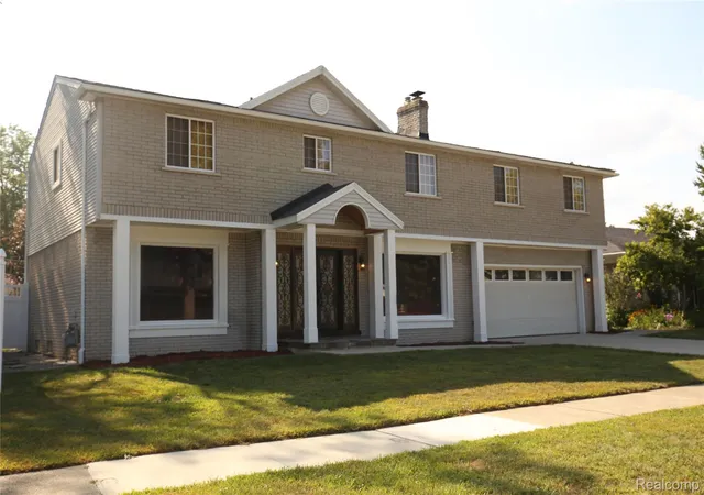 Photo 2 of Single family home for sale at 519 Berwyn St, Dearborn Heights, MI 48127 | MLS# 20261060292 | Listing updated on 2026-08-23