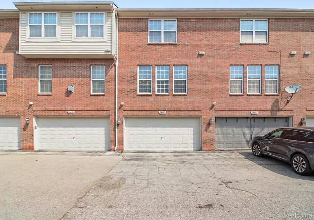 Photo 15 of Condo for sale at 20027 Boardwalk Blvd, Southfield, MI 48075 | MLS# 20261060300 | Listing updated on 2026-08-03