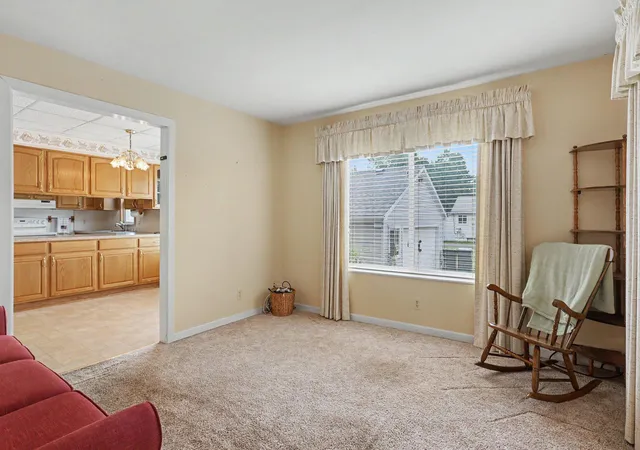 5th image of 2901 Hartline Dr, Rochester Hills, MI 48309 | MLS# 81026040062