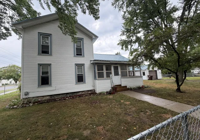 1st image of 220 S Abbott St, Carson City, MI 48811 | MLS# 65026040063