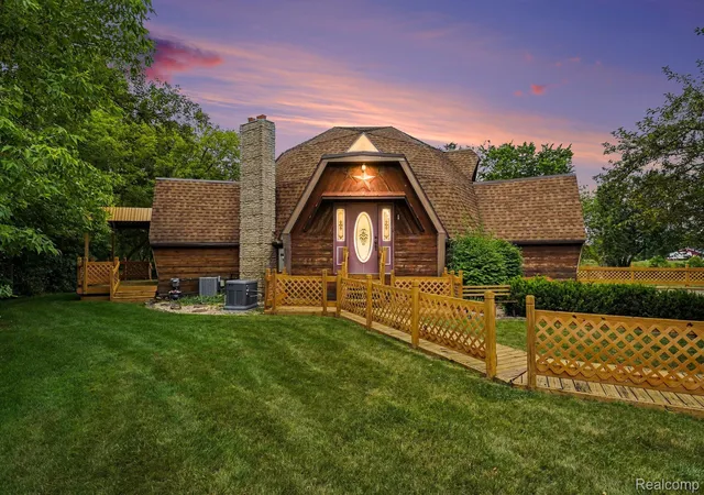 Photo 1 of Sale Pending at 4425 N Henderson Rd, Davison, MI 48423 | MLS# 20261060320 | Listing updated on 2026-09-03