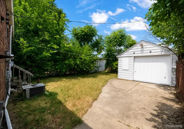 Photo 21 of Single family home for sale at 14981 Flanders St, Detroit, MI 48205 | MLS# 20261060326 | Listing updated on 2026-09-10