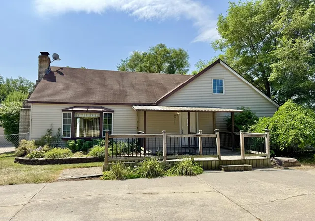 1st image of 2000 Collins Ave, Shelby Township, MI 48317 | MLS# 58050217055