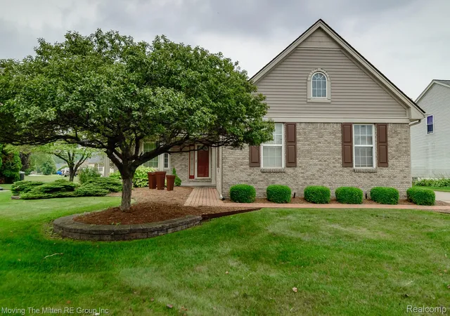 Photo 1 of Single family home for sale at 7025 Anna Dr, Van Buren Township, MI 48111 | MLS# 20261060334 | Listing updated on 2026-09-13