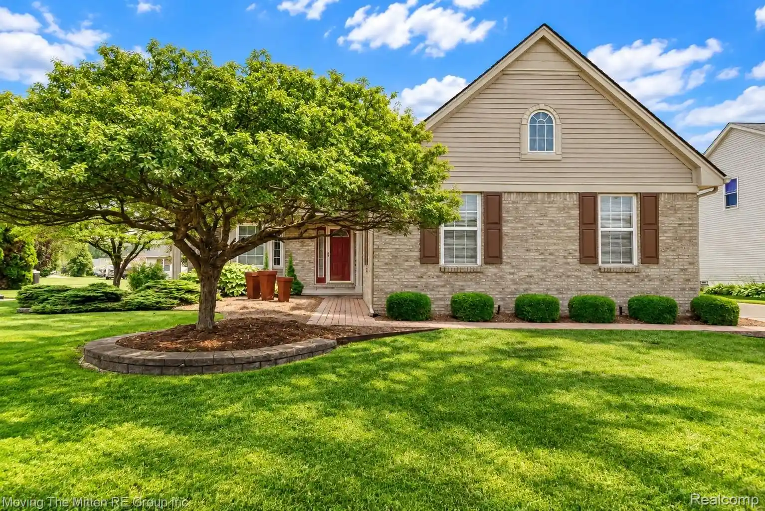 Photo 1 of Single family home for sale at 7025 Anna Dr, Van Buren Township, MI 48111 | MLS# 20261060334 | Listing updated on 2026-10-29